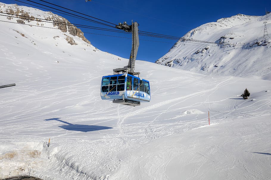 White Ski Lift, cable car, cold, daylight, zing, frost, frozen HD wallpaper