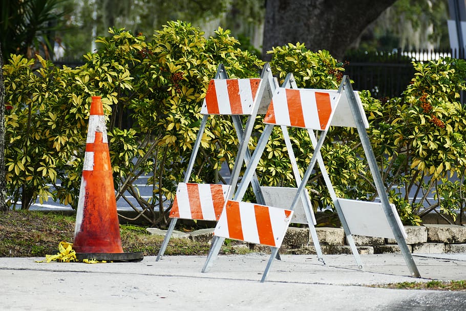 site, sidewalk, barrier, bake, lock, post, blocking, beacons HD wallpaper
