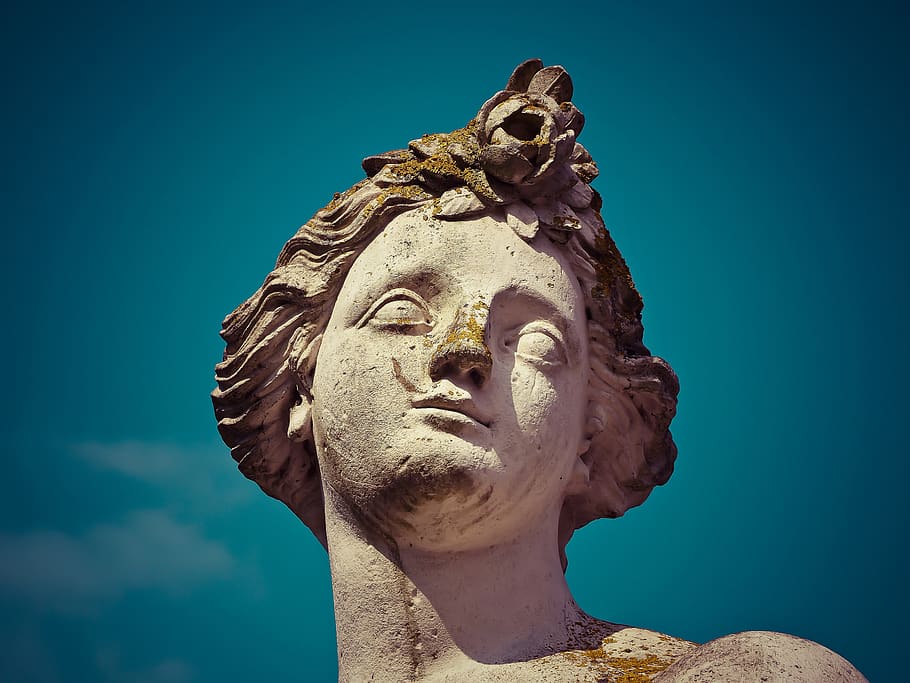 Worm's Eye View of White Concrete Statue Under Clear Blue Sky during Daytime HD wallpaper