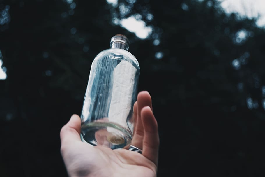 blur, ring, hand, message in a bottle, old fashioned, note HD wallpaper