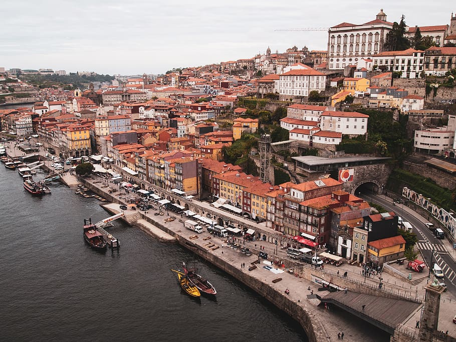 town during daytime, architecture, building exterior, built structure HD wallpaper