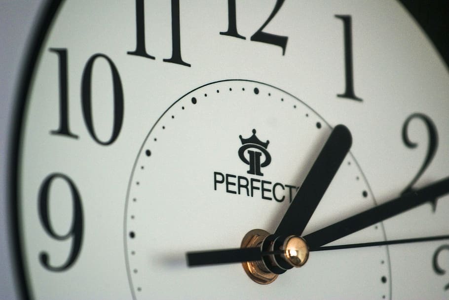 Clock at 1:11, alarm clock, countdown, deadline, dial, engagement HD wallpaper