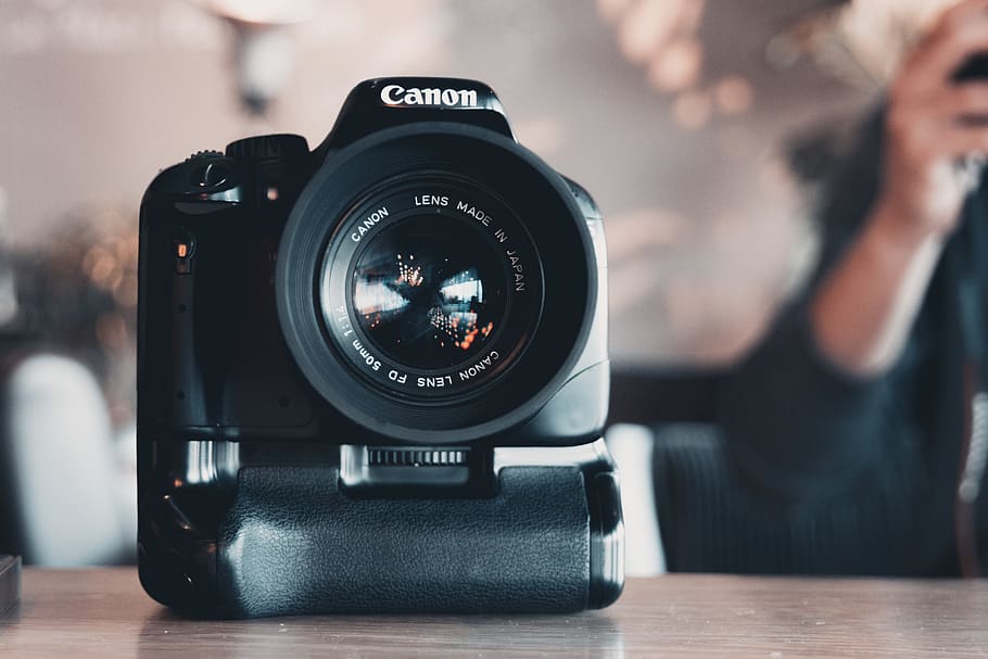 Black Canon Dslr Camera, aperture, blur, classic, close-up, electronics HD wallpaper