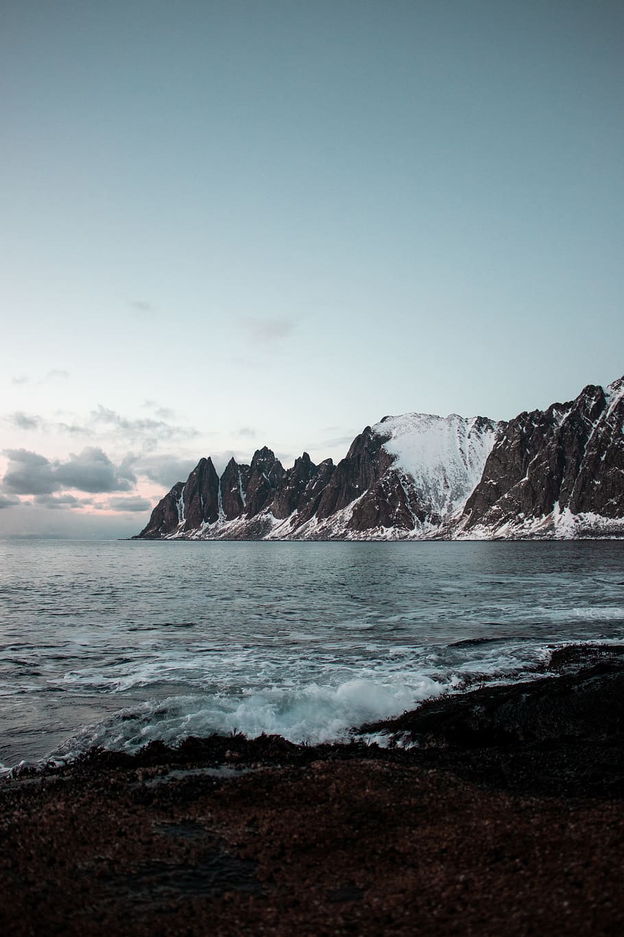 Черная гора. Islands Dawn.