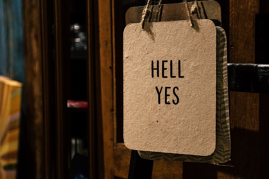 Brown Hanging Decor, paper, sign, text, western script, close-up HD wallpaper