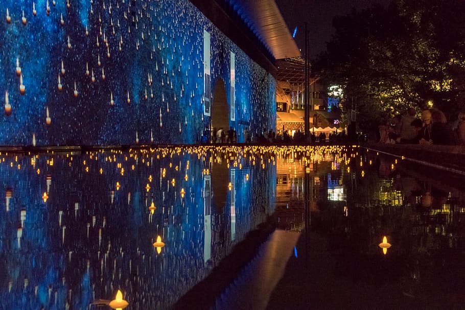 white night, melbourne, lights, reflecting pool, light on water HD wallpaper