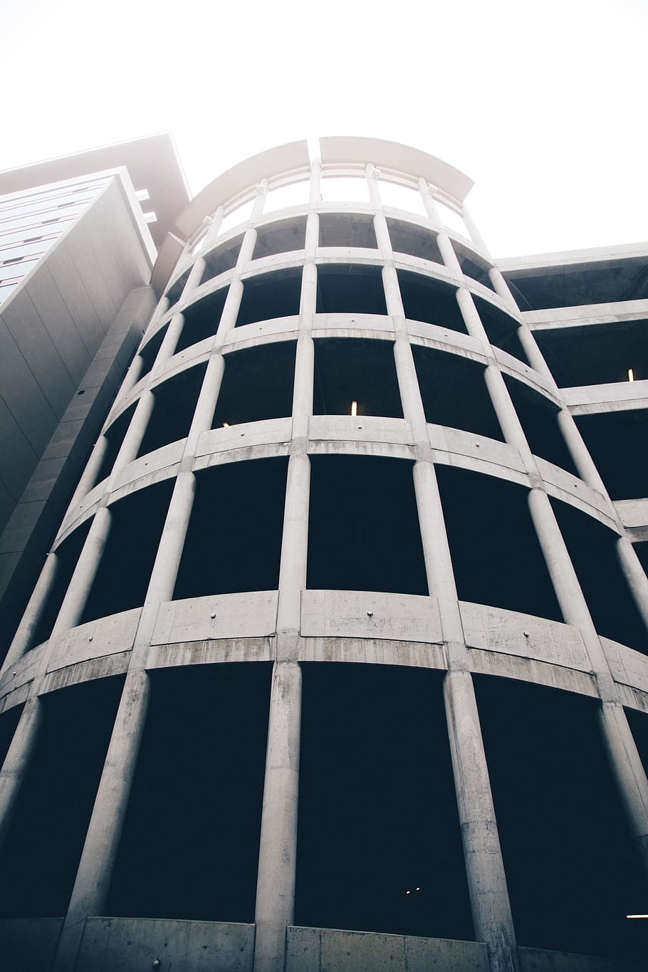 white building, sky, mist, window, architecture, urban, city HD wallpaper