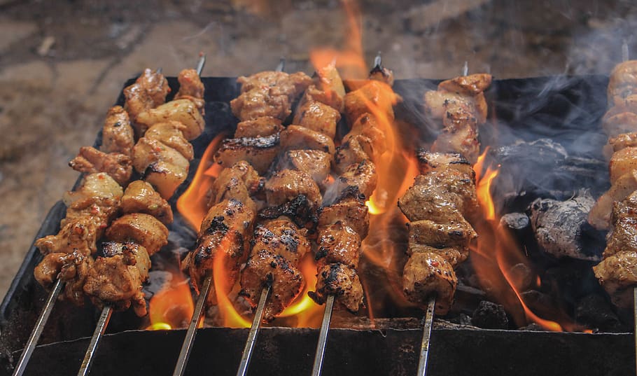 Grilled Meats on Skewers, barbecue, bbq, beef, burn, charcoal, HD wallpaper