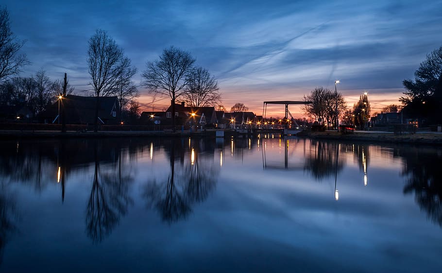 Houses Near to Body of Water, architecture, bridge, building HD wallpaper