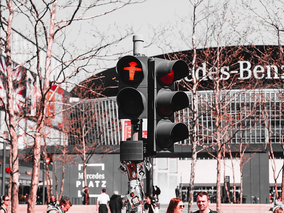 light, traffic light, person, human, germany, berlin, urban HD wallpaper