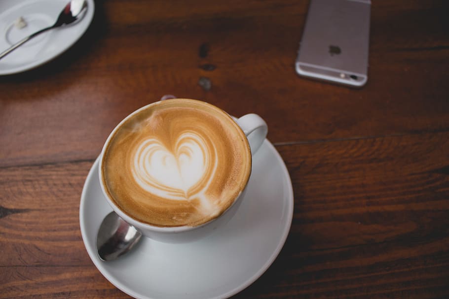 germany, berlin, wood, table, romantic, coffee, heart, couple HD wallpaper