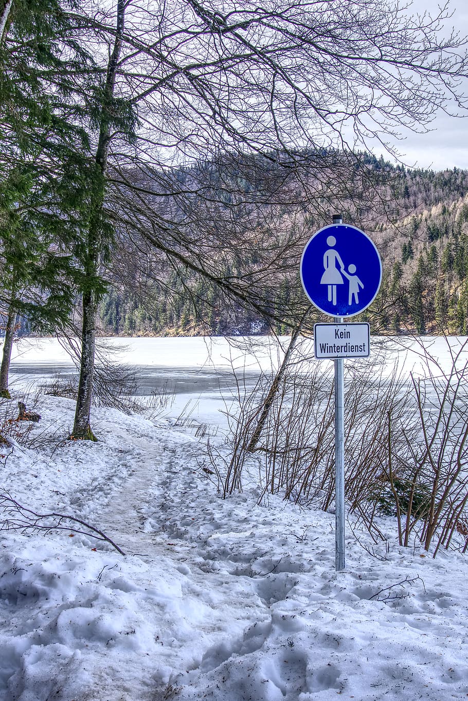 traffic sign, pedestrian, flatly, away, alpsee, schwangau, füssen