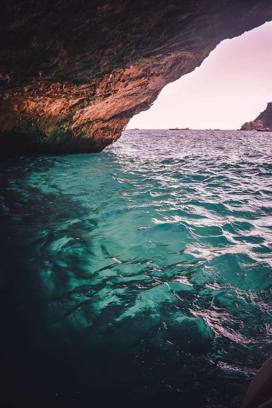 italy, capri, blue, clear water, grotto, cave, sea, ocean, rock, HD wallpaper