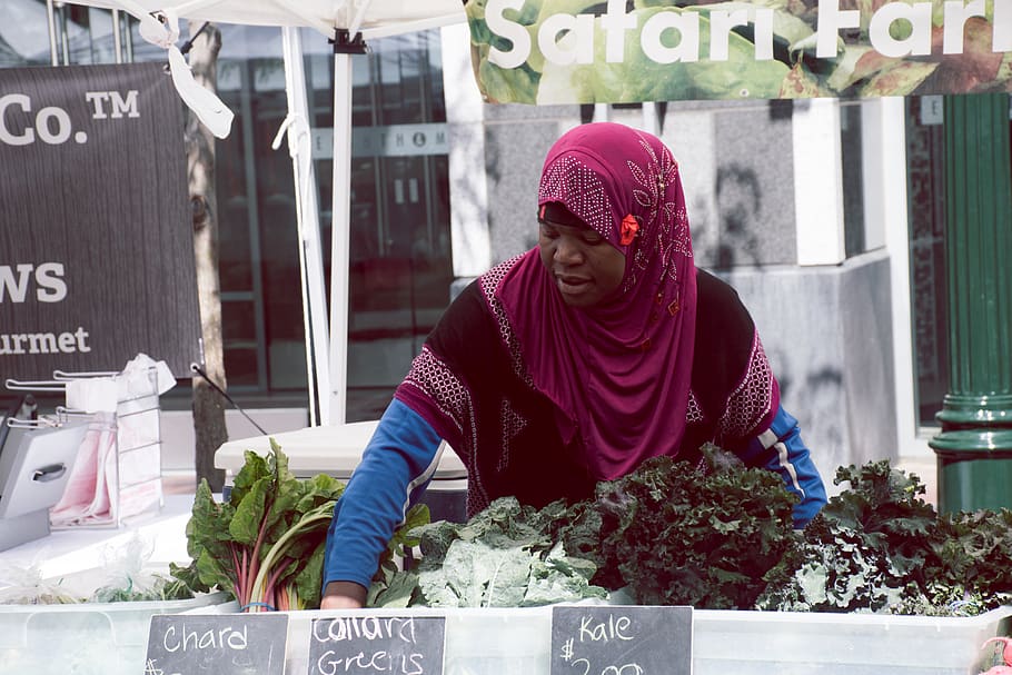 Woman With Purple Hijab Standing in Front of Vegetables, commerce HD wallpaper