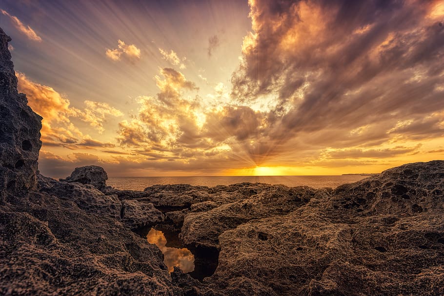 sea, coast, clouds, evening, light, rays, water, ocean, nature HD wallpaper