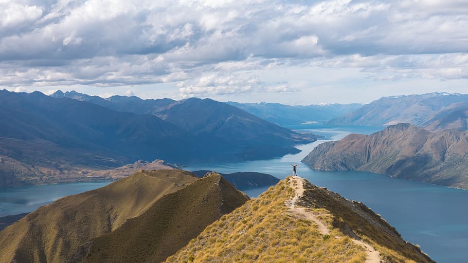 person at the peak of the mountain, new zealand, roys peak, mountain range, HD wallpaper