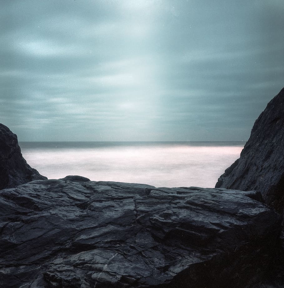 film, analog, mediumformat, storm, clouds, waves, winter, blue HD wallpaper