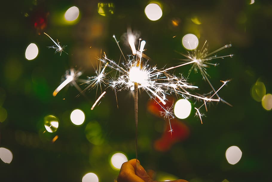 firework, bonfire, spark, christmas tree, bokeh, decoration HD wallpaper