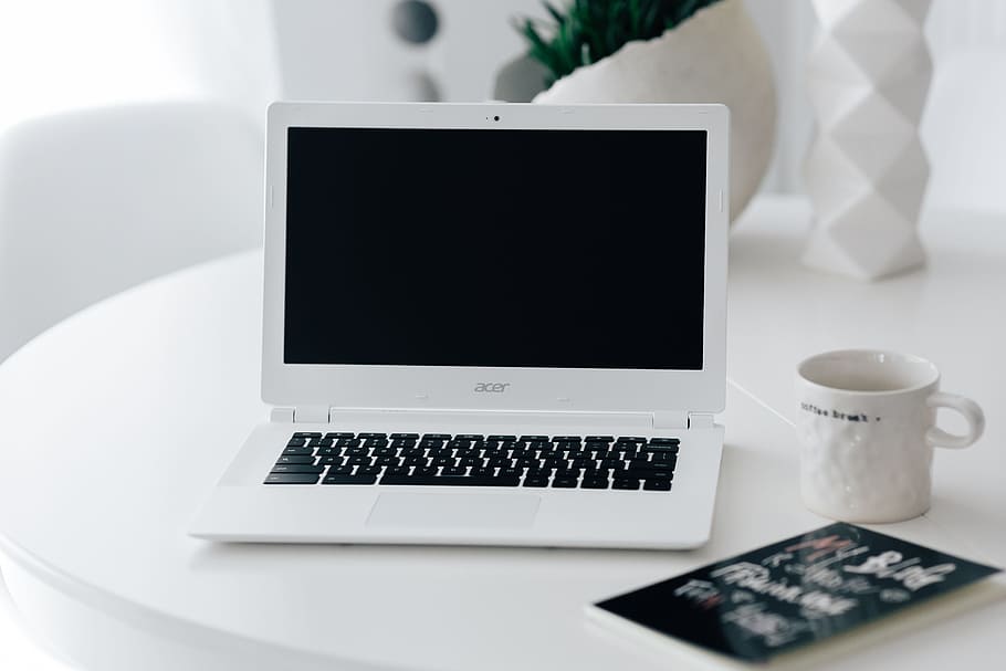 Workplace with laptop on table at home, interior, minimal, minimalist HD wallpaper