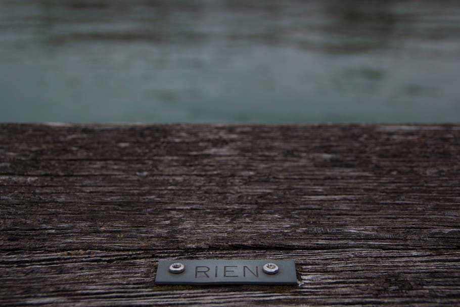 closeup photo of Rien tag, wood, lyon, france, vintage, old, water, HD wallpaper