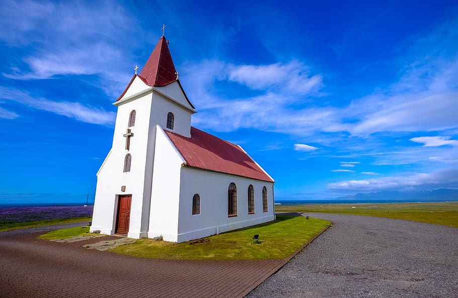 white painted house, building, architecture, steeple, spire, tower HD wallpaper