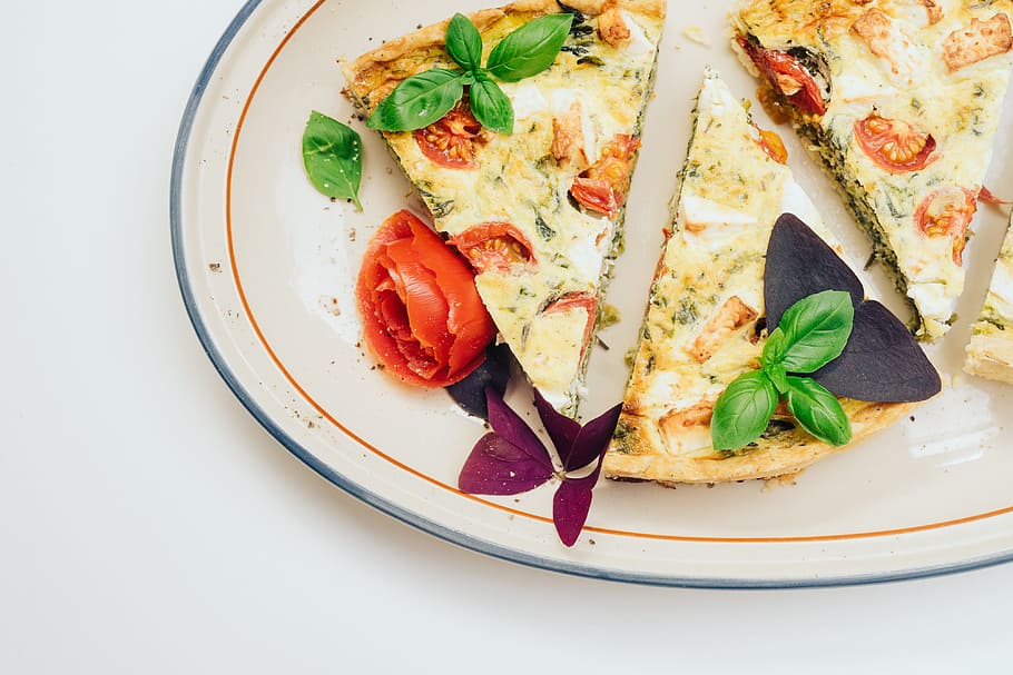 Vegan quiche, basil, basilicum, cooking, delicious, food, gourmet HD wallpaper