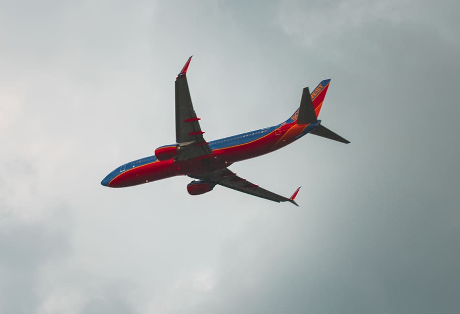 plane, planes, cloudy, sky, moody, hazy, fog, foggy, dark, red HD wallpaper