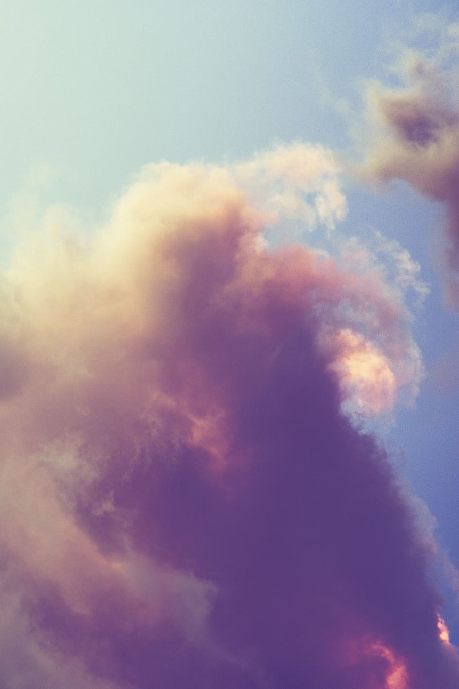 clouds under blue sky, cloud - sky, beauty in nature, low angle view HD wallpaper