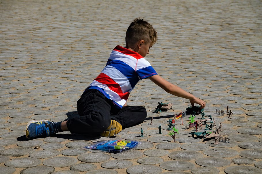 game, boy, toys, child, childhood, boys, males, men, real people HD wallpaper
