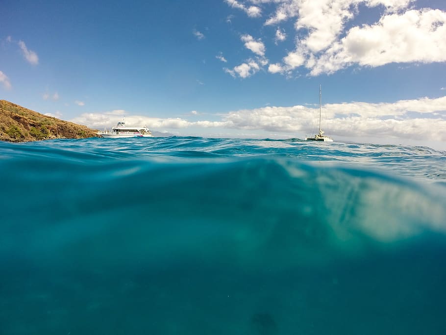 ocean, water, coast, blue, boats, underwater, wave, sea, travel HD wallpaper