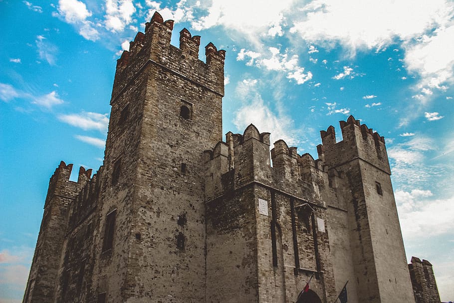 brown castle during daytime, architecture, building exterior HD wallpaper