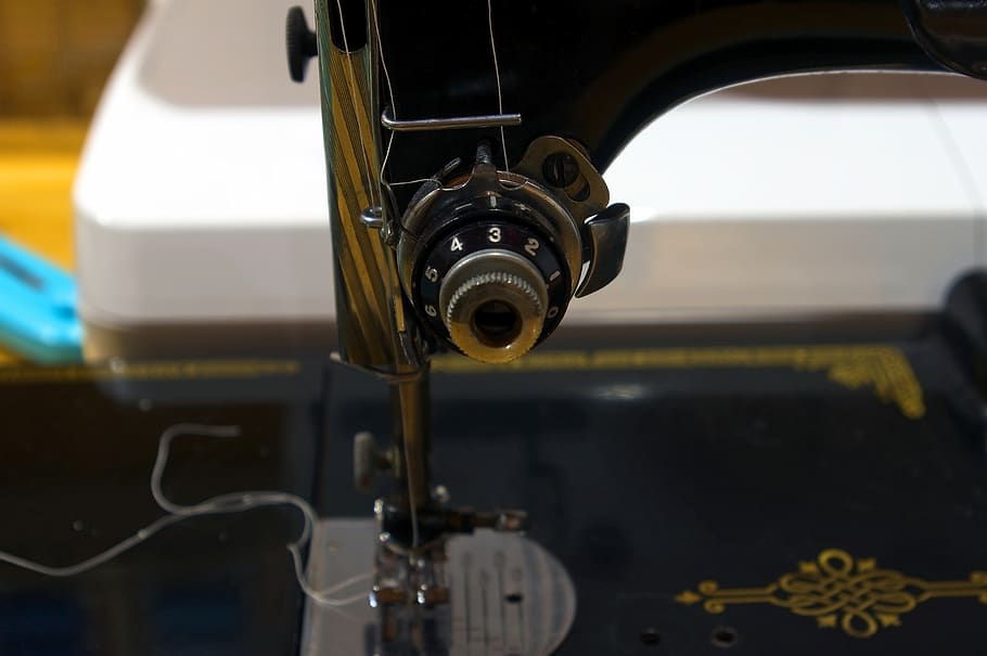 singer-controls-sewing-antique-singer.jpg