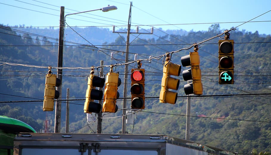traffic, traffic lights, road, red, signal, green, road sign HD wallpaper