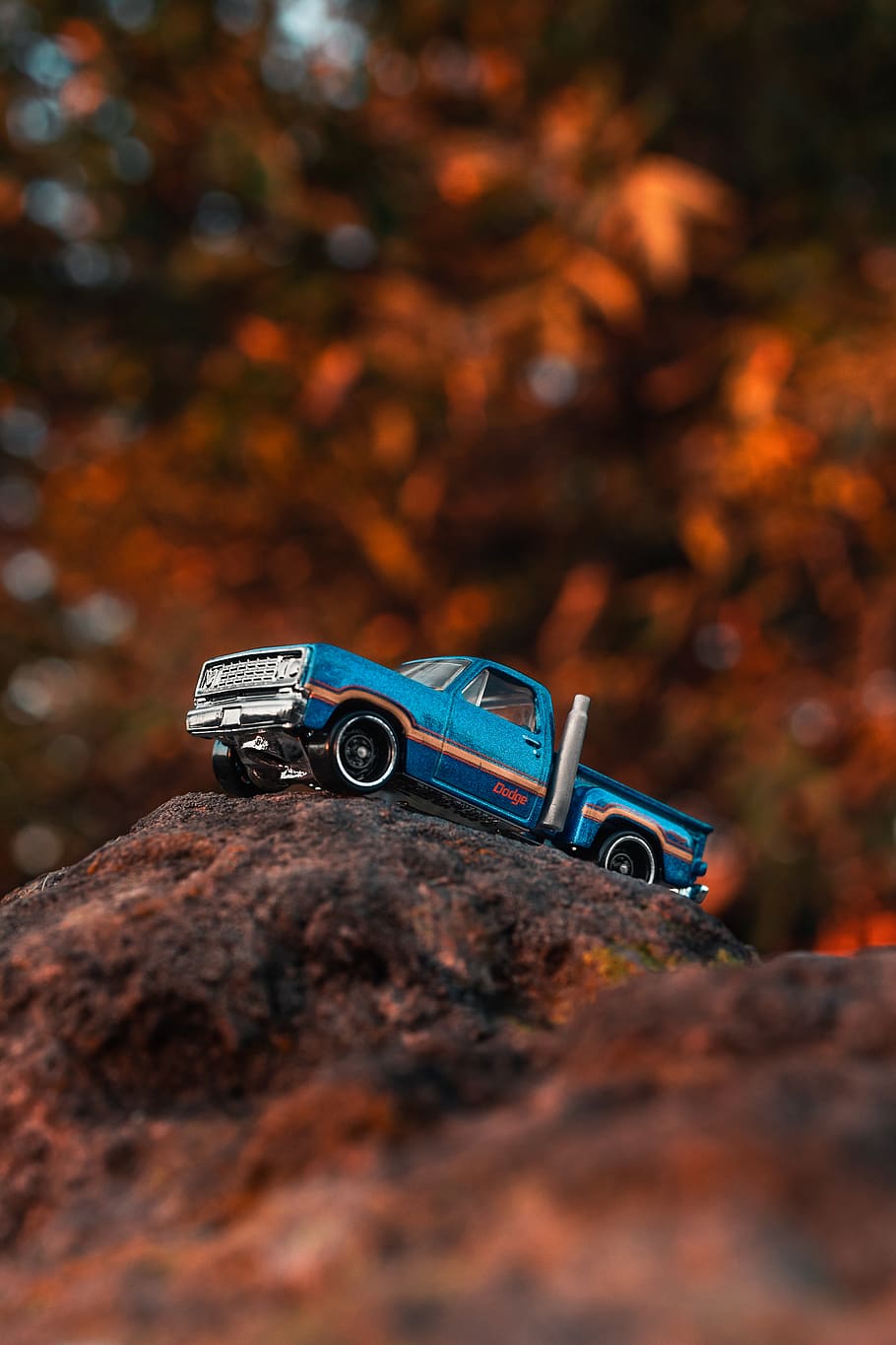 blue single cab pickup truck die cast model toy car, selective focus, HD wallpaper
