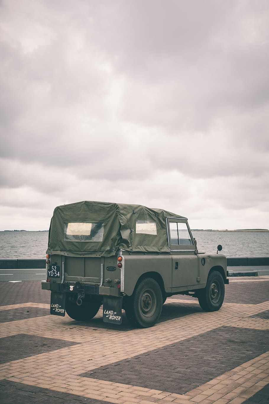 gray vehicle, jeep, car, netherlands, ameland, grey, van, caravan HD wallpaper