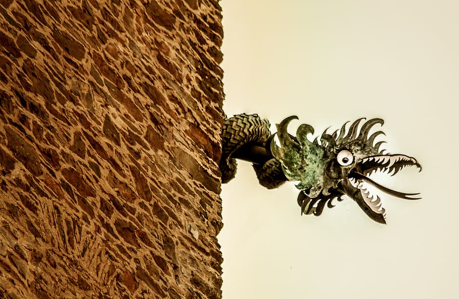 dragons, castle, wall, building, architecture, stone, metal HD wallpaper