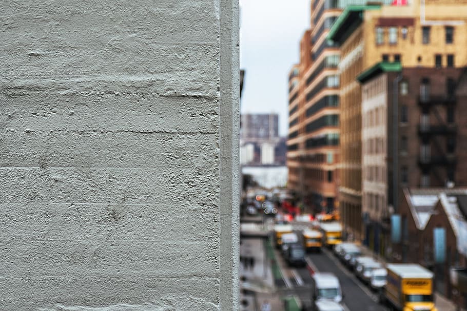 gray concrete building, vehicle, transportation, bus, wall, road HD wallpaper