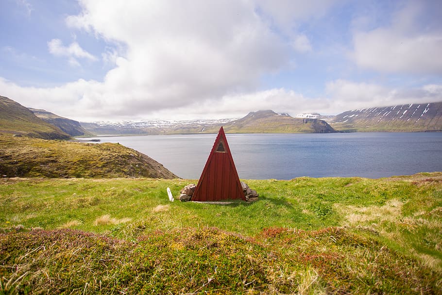 iceland, outhouse, bathroom, west fjords, lake, nature, outside, HD wallpaper