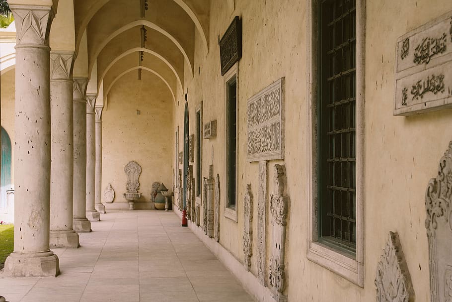 Photography of Hallway, arches, architecture, building, columns HD wallpaper