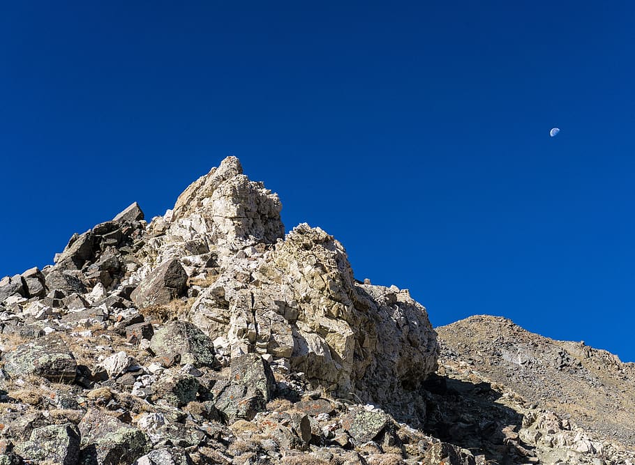 gray rock mountain at daytime, sky, blue, clear sky, rock - object HD wallpaper