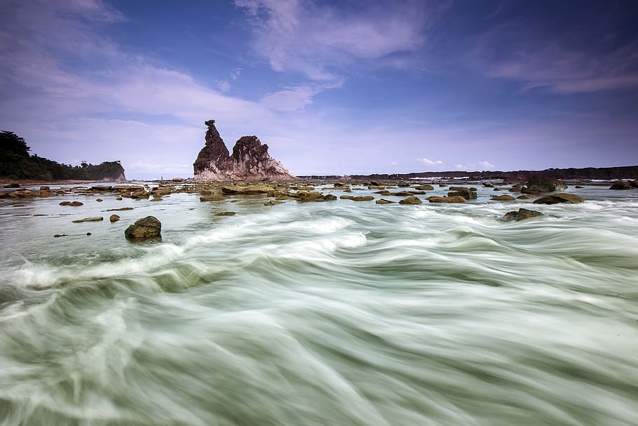 White Clouds over Rocky Isle Time Lapse Photography, beach, nature HD wallpaper