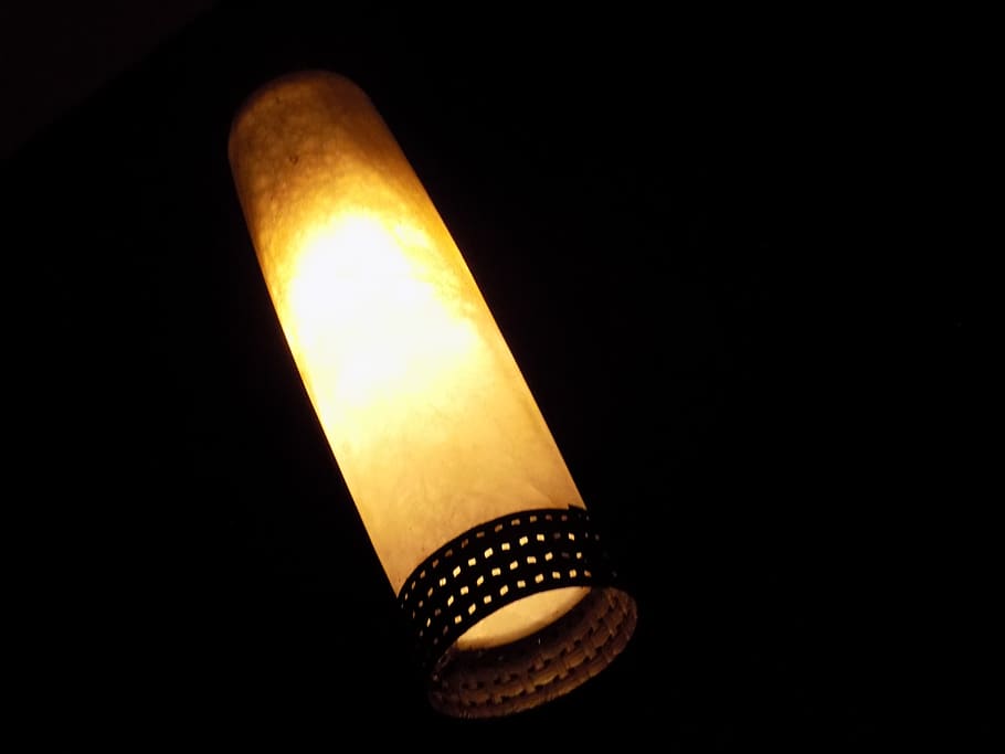 luz, yellow, black background, studio shot, indoors, close-up HD wallpaper