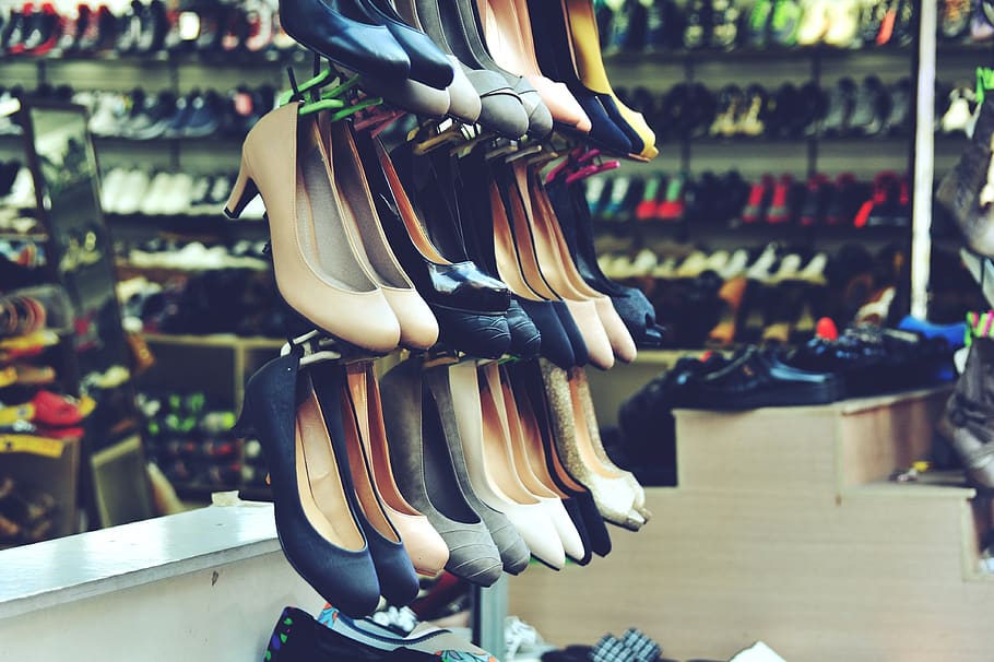 https://c0.wallpaperflare.com/preview/789/52/33/shin-market-shoes-shoe.jpg