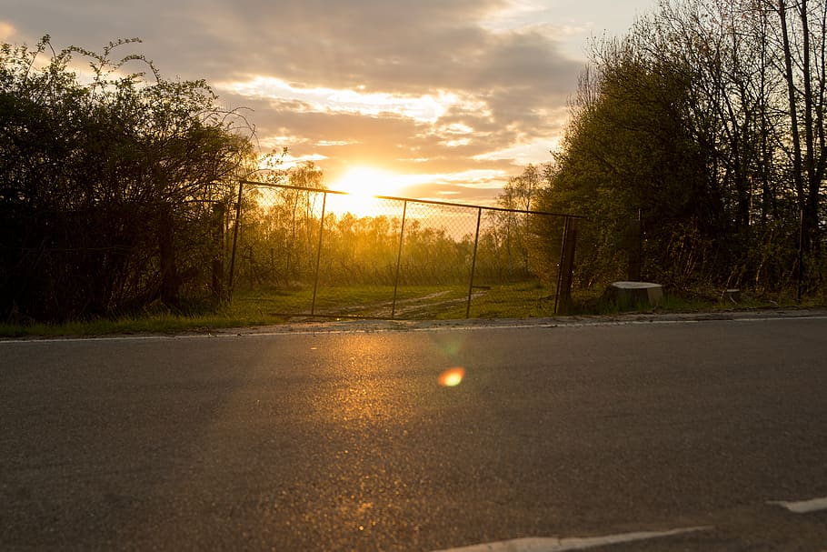 sunset, border, overcoming, light, alone, dom, dazzle, idyllic HD wallpaper