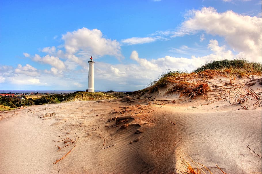lighthouse, beach, sea, coast, ocean, sky, tower, bank, landscape HD wallpaper