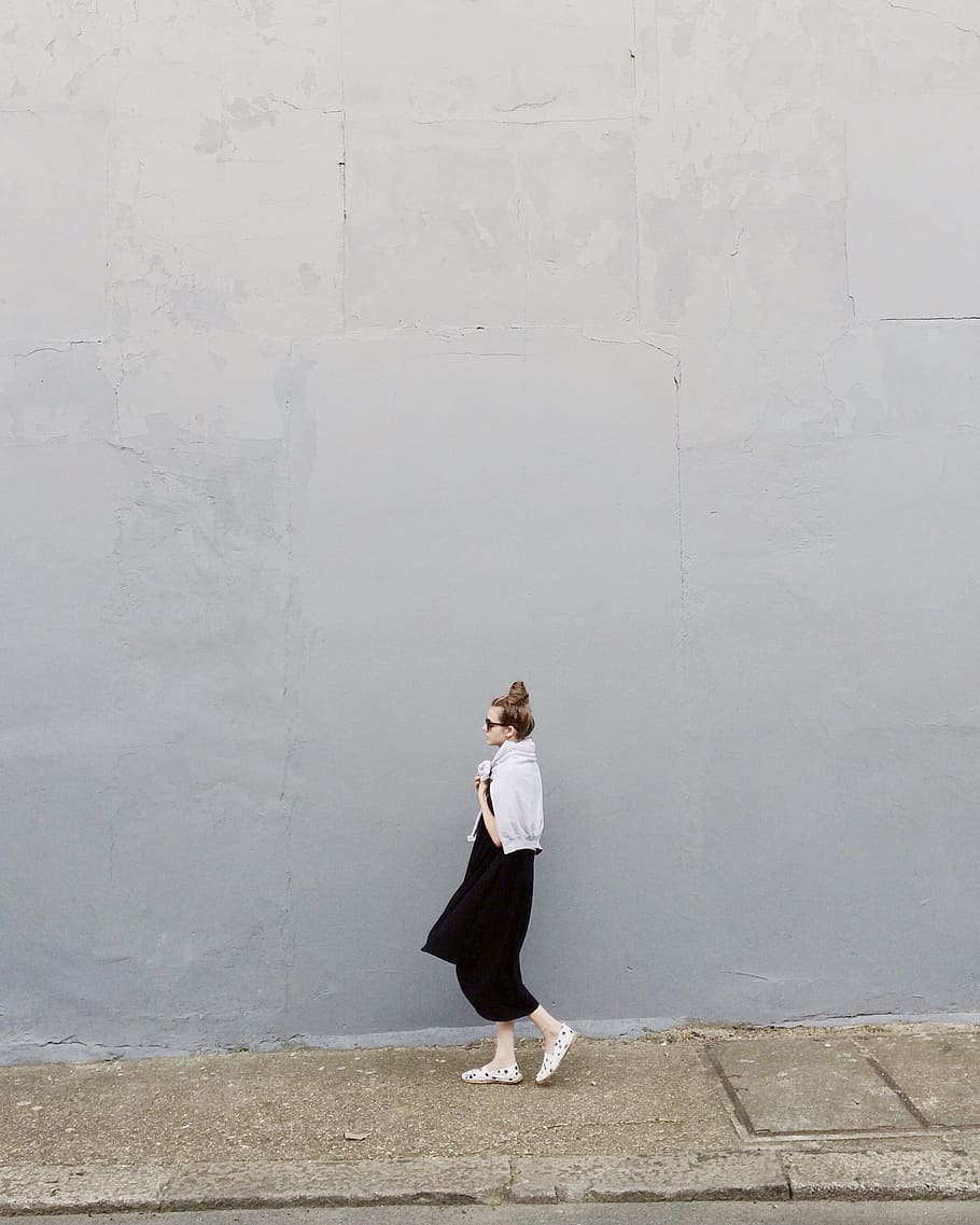 Woman Wearing Black Maxi Dress and Pair of White Flats Standing Beside Gray Wall, HD wallpaper