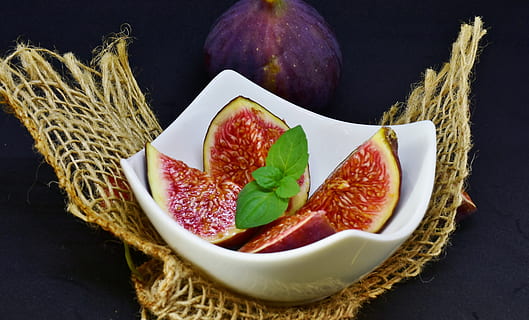 fig, sliced, dessert, fruit, healthy, food, cut in half, ficus carica HD wallpaper