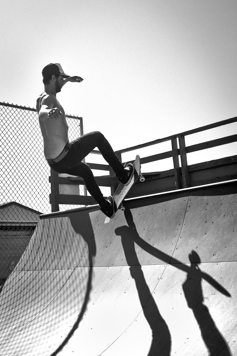 unknown celebrity playing skateboard, united states, cayucos HD wallpaper
