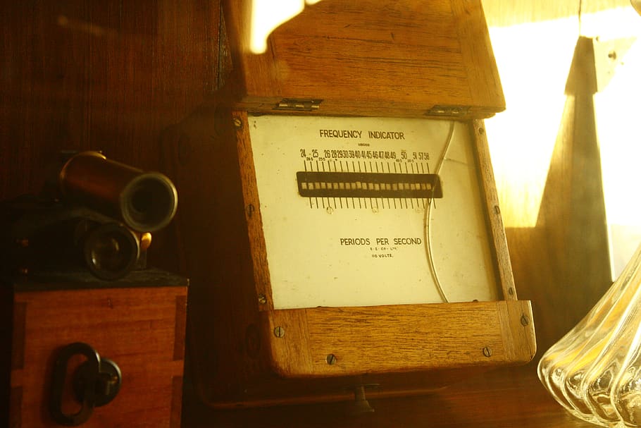 vintage, frequency, frequency indicator, radio, old school