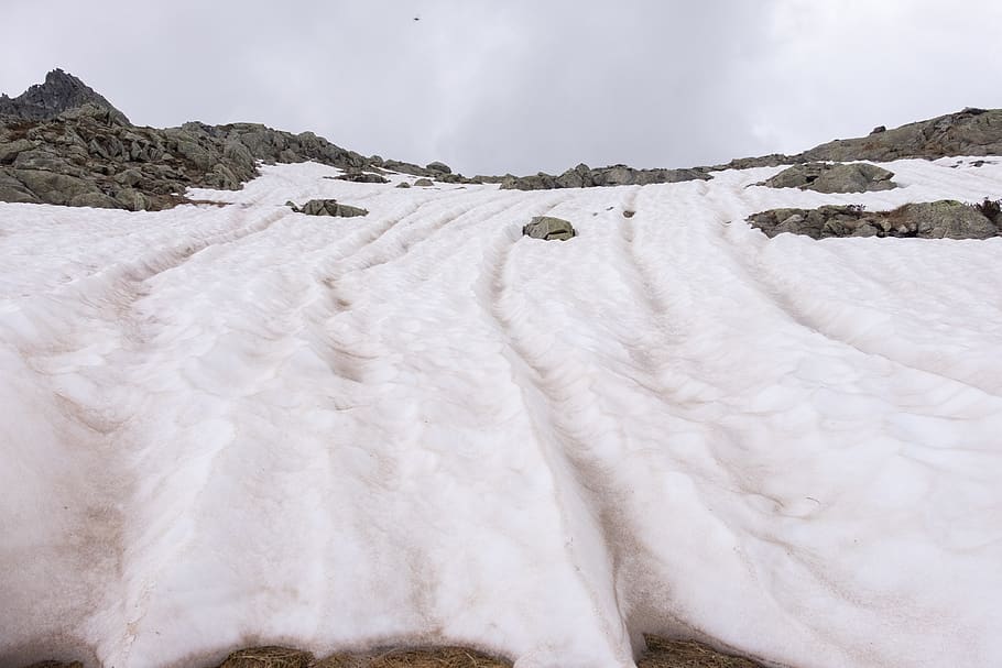 tracks on snow, ice, glacier, mountain, 5laghi, italy, pinzolo HD wallpaper